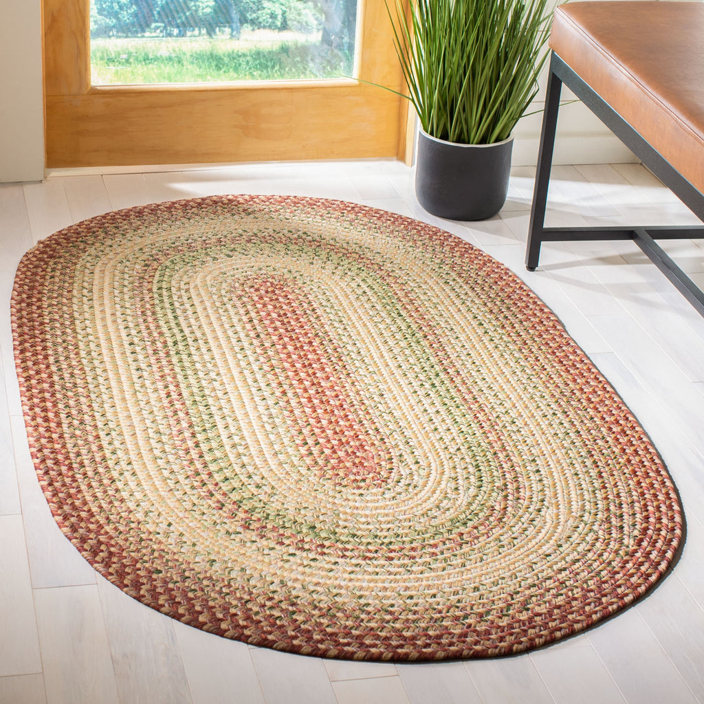 SAFAVIEH, Handmade Braided Adelajde Country Rug