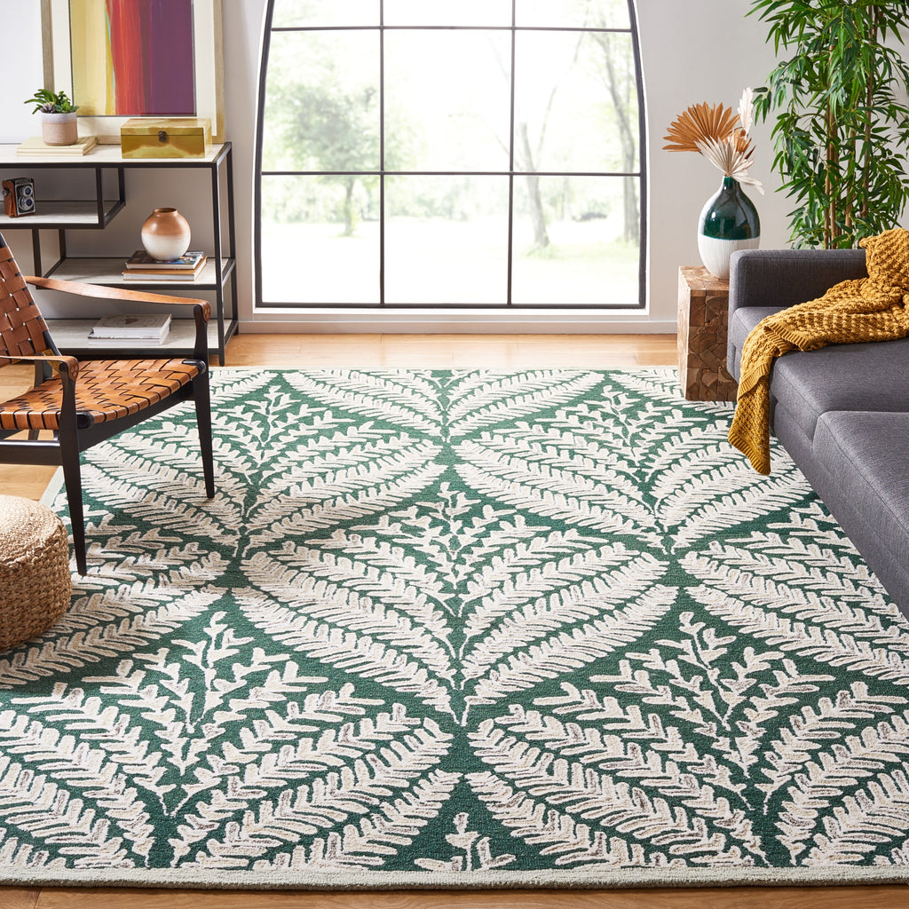SAFAVIEH Handmade Capri Kert Wool Rug
