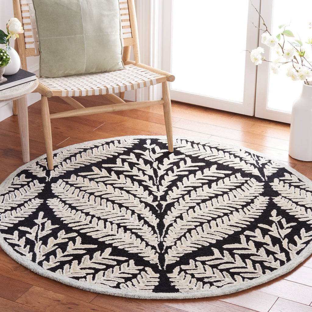 SAFAVIEH Handmade Capri Kert Wool Rug