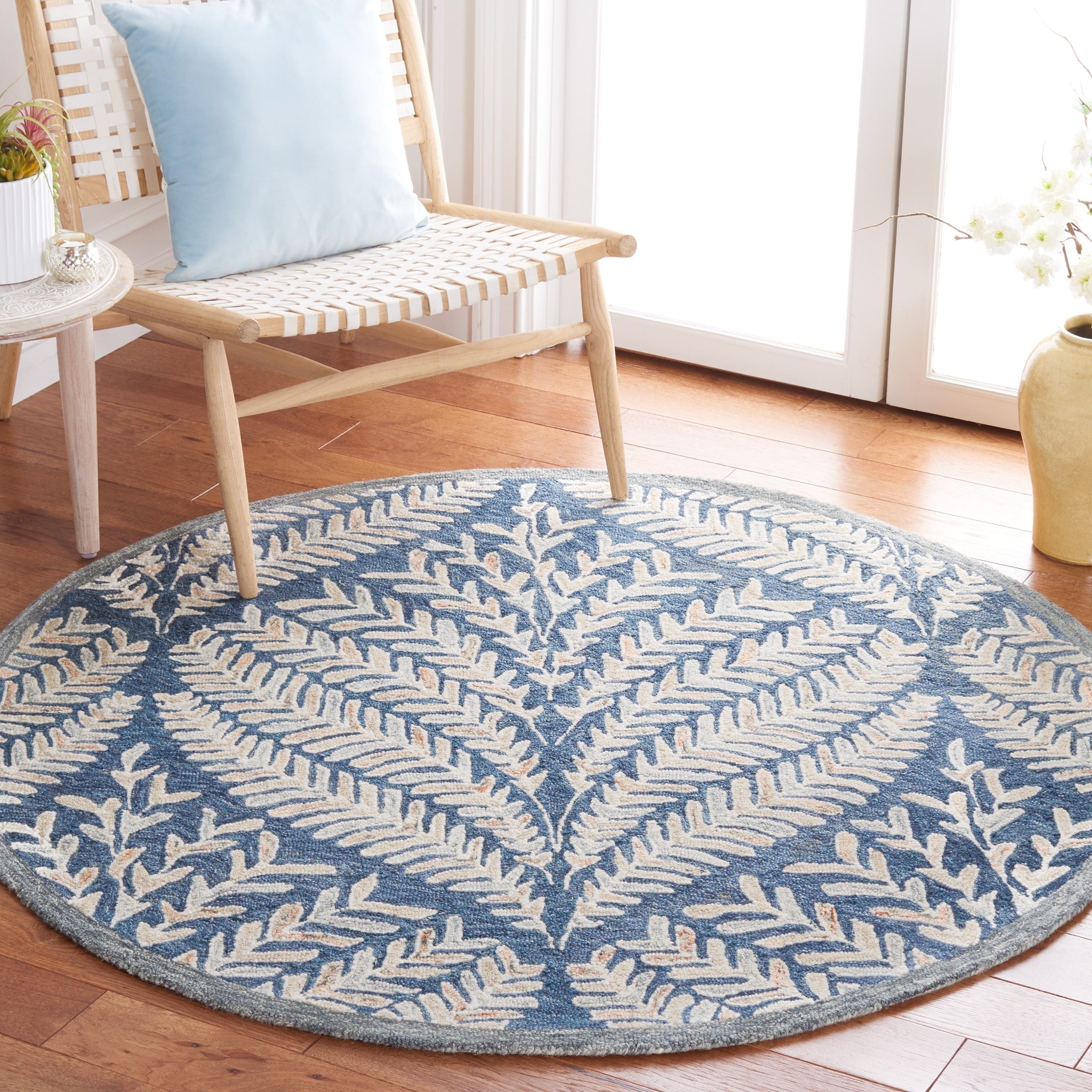 SAFAVIEH Handmade Capri Kert Wool Rug