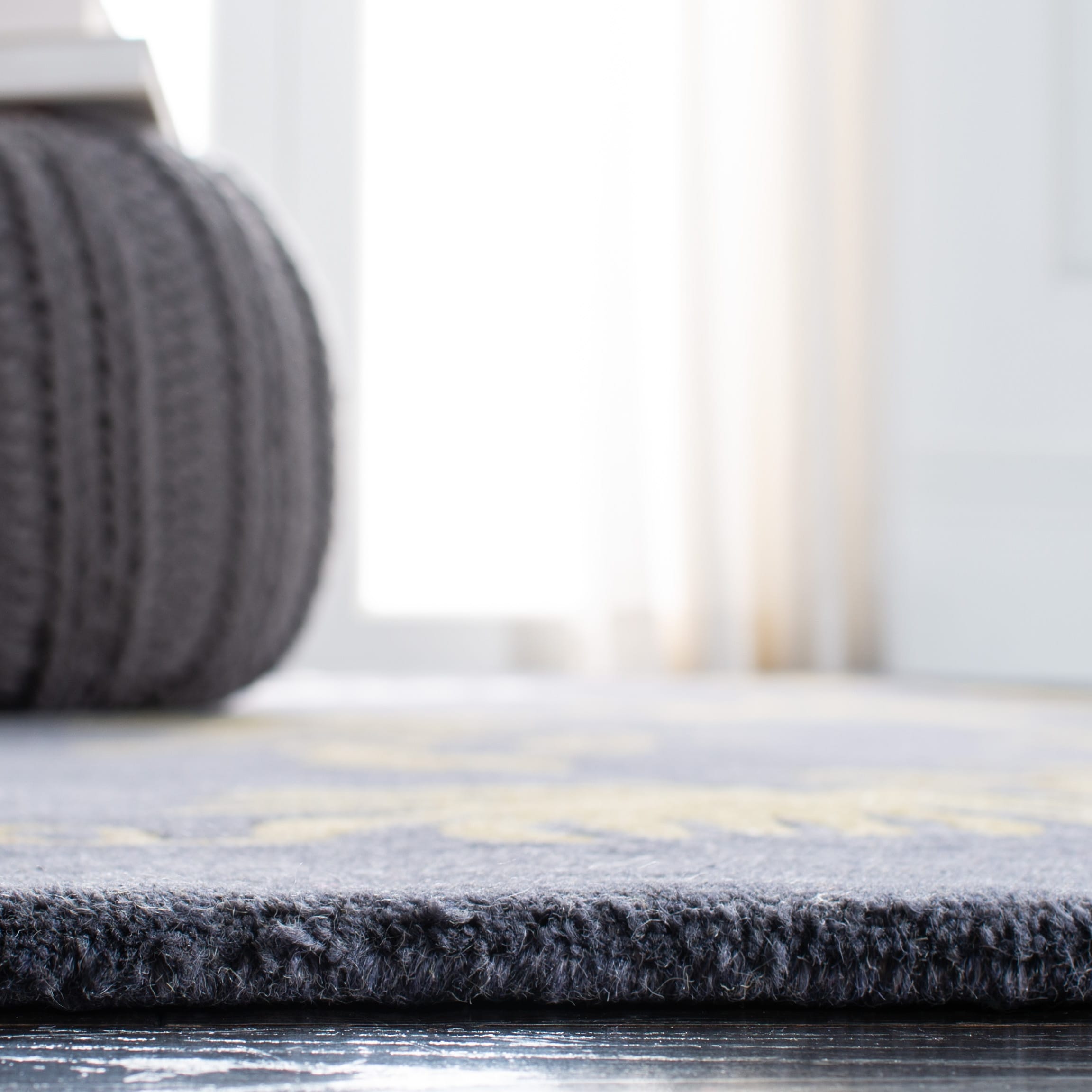 SAFAVIEH, Handmade Soho Kelsi Twigs N.Z. Wool Rug