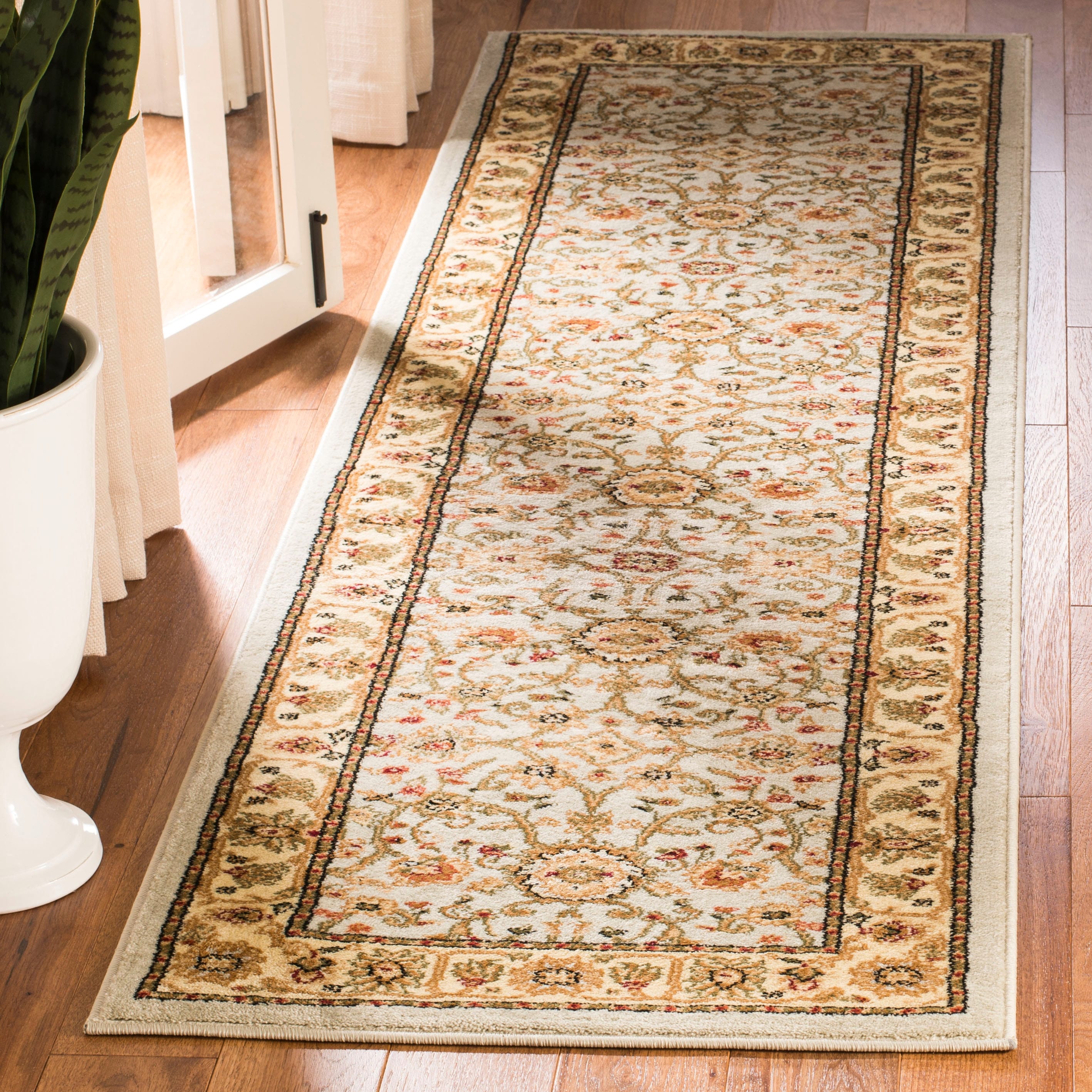 SAFAVIEH, Lyndhurst Marsha Traditional Area Rug