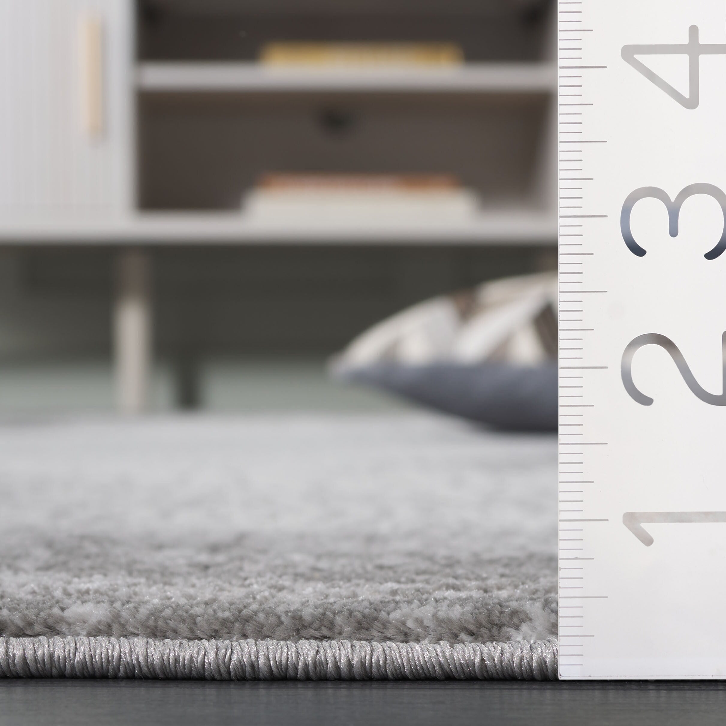 SAFAVIEH, Meadow Audry Modern Abstract Rug