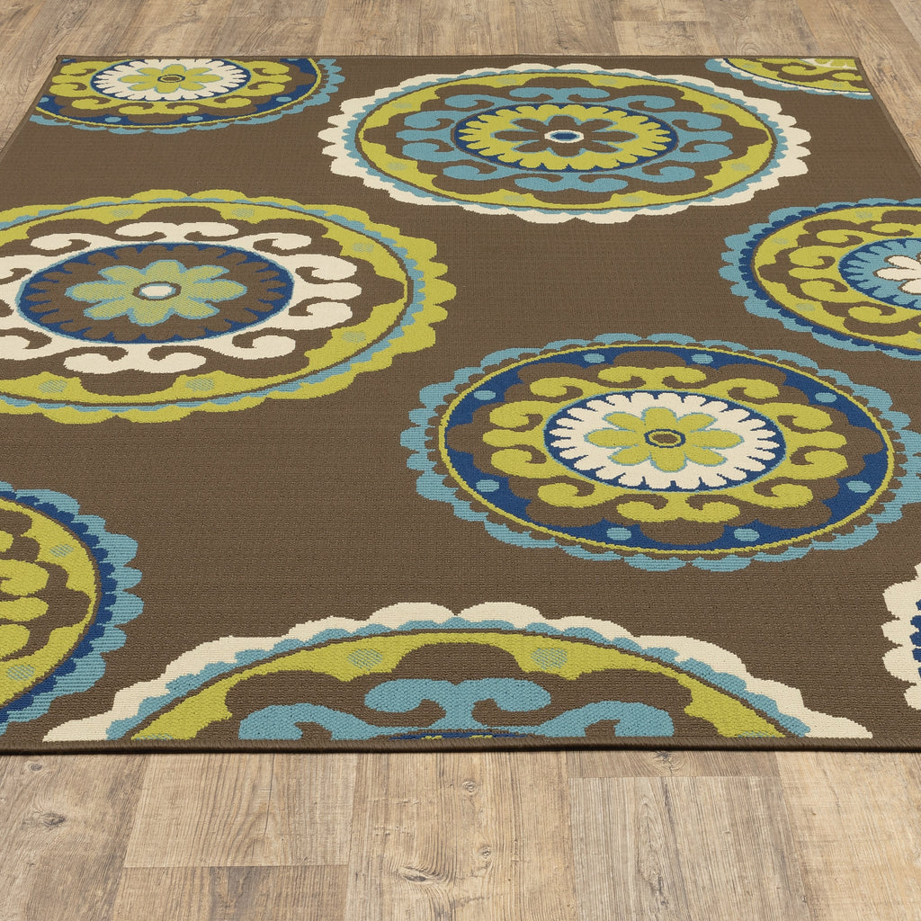 Vista Home Catalina Floral Medallions Indoor/ Outdoor Area Rug--