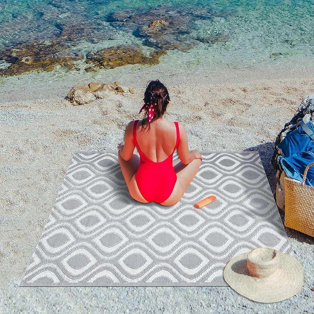 Venice Lightweight Reversible Recycled Plastic Outdoor Floor Mat/Rug