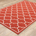 Vista Home Martinique Off-White/Brick Red Lattice Indoor/Outdoor Rug.