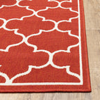 Vista Home Martinique Off-White/Brick Red Lattice Indoor/Outdoor Rug.