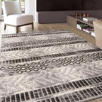 World Rug Gallery Distressed Geometric Indoor/Outdoor Area Rug