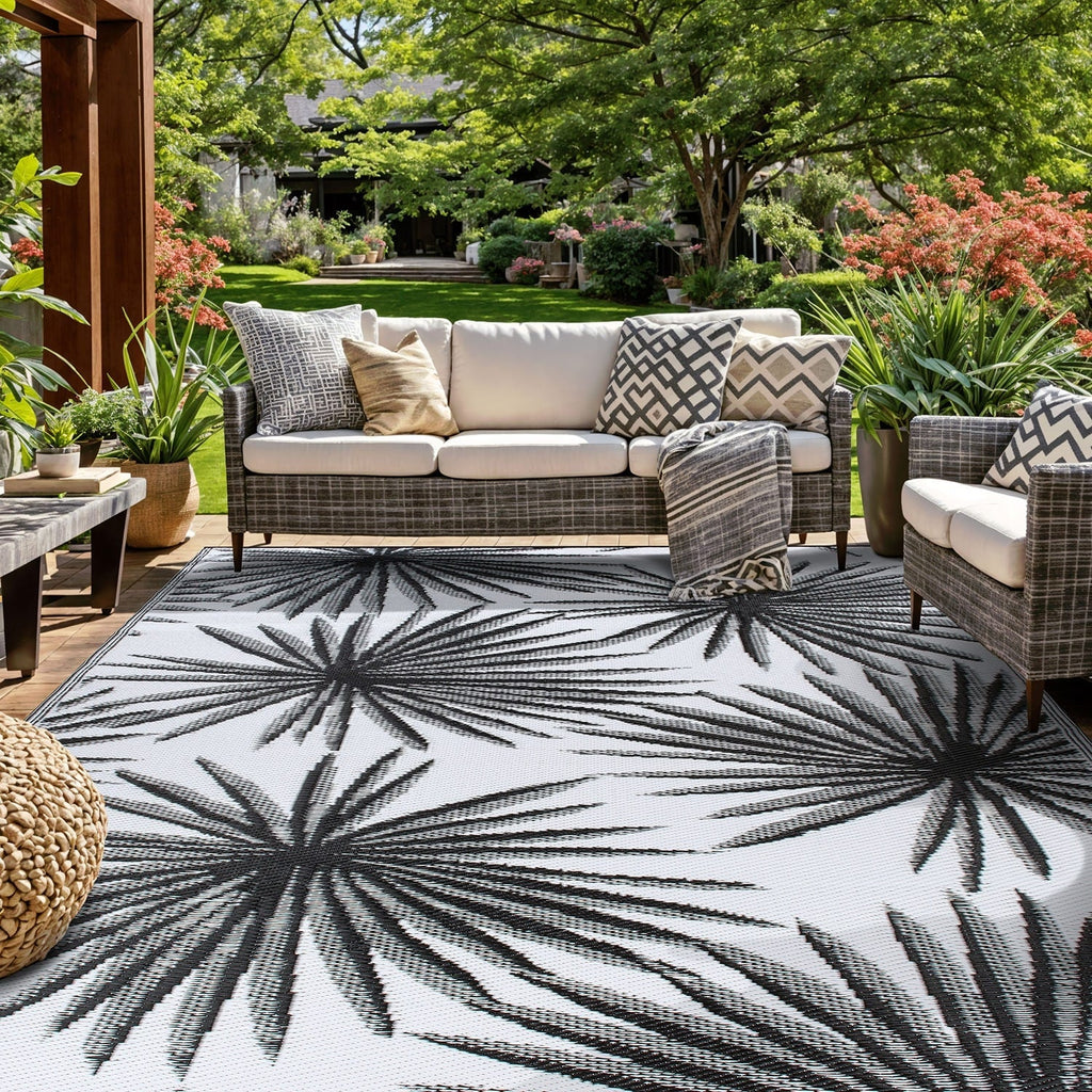 World Rug Gallery Floral Tropical Reversible Recycled Plastic Outdoor Rugs